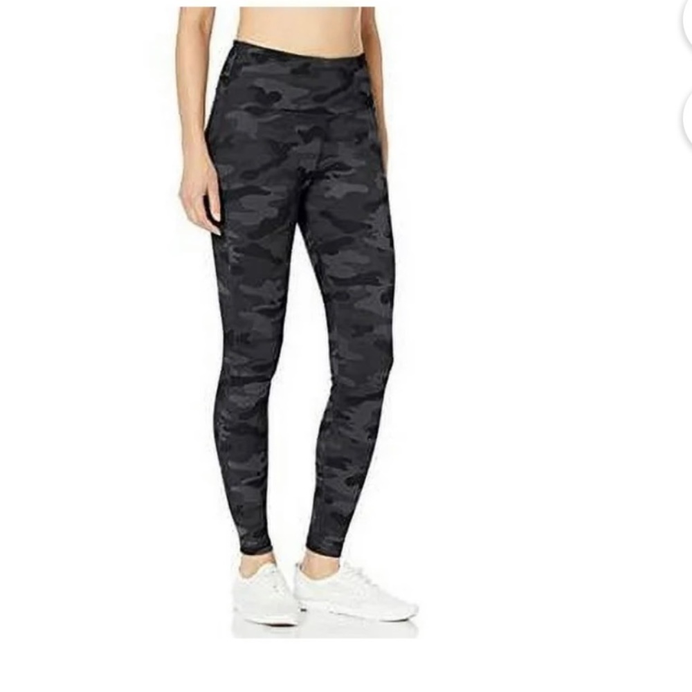 Danskin All Over Printed Black Camo Leggings
